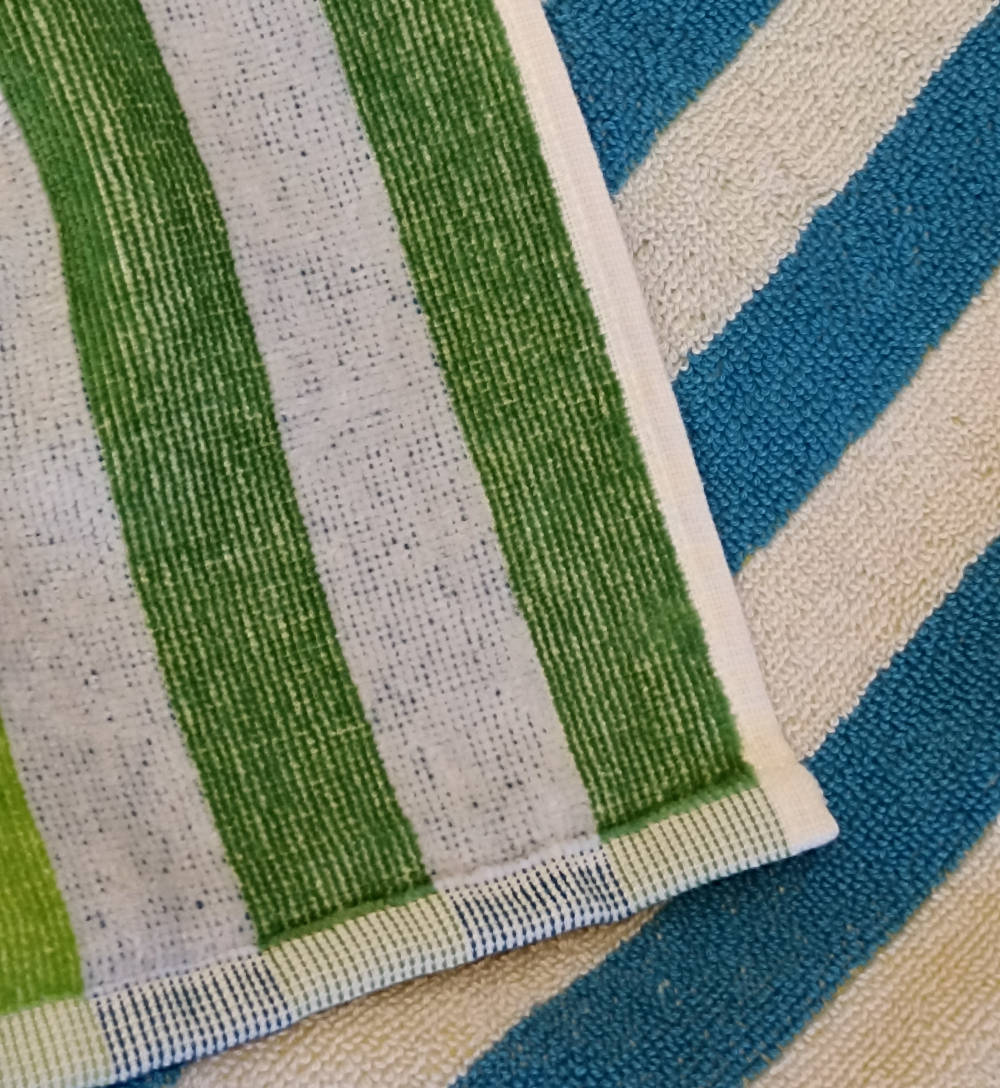 SERVIETTE DE PLAGE RAYURES – LASA