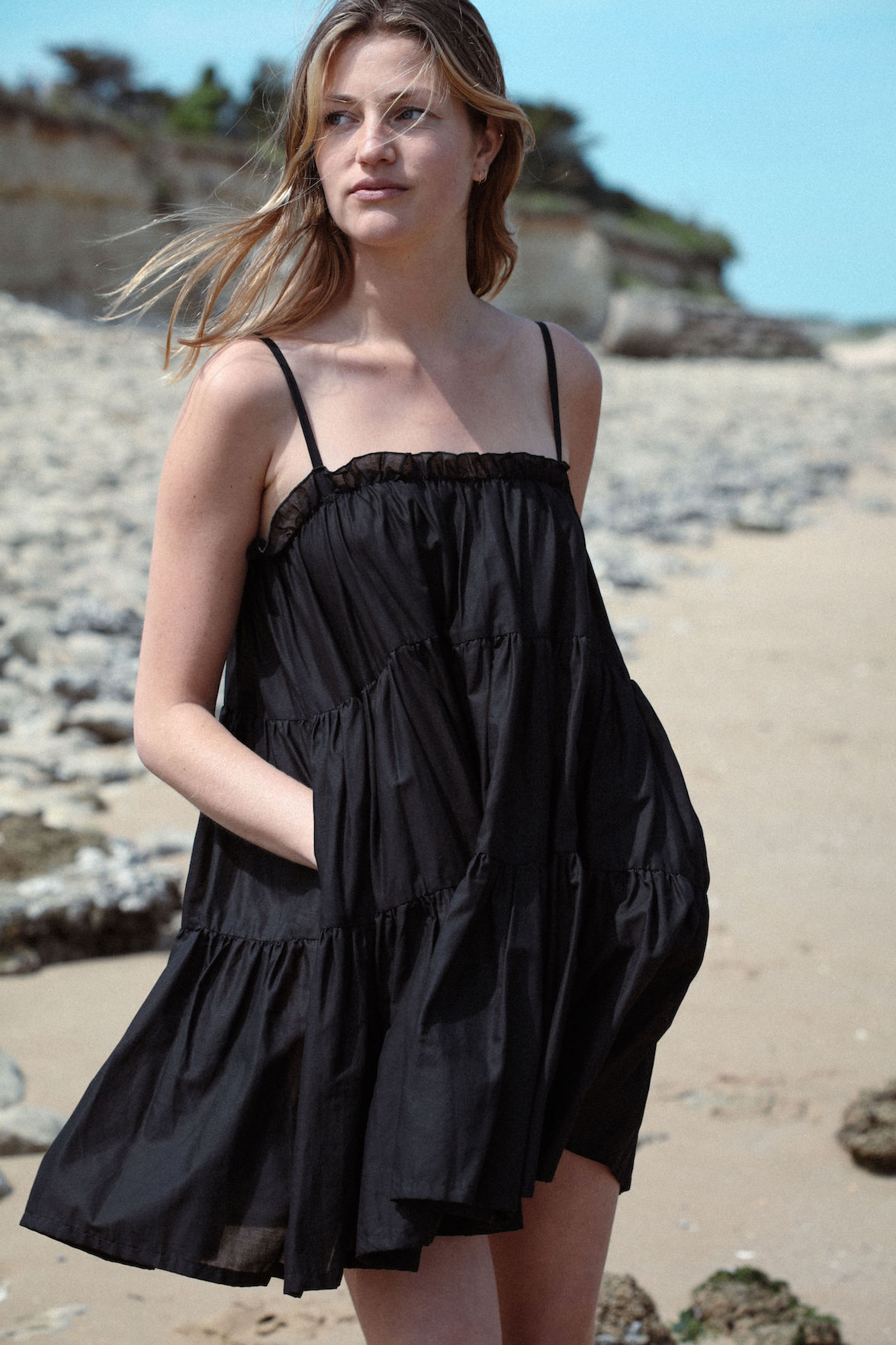 Robe Isla courte noire