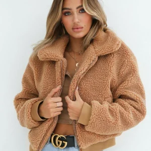 Veste en peluche Fluffy