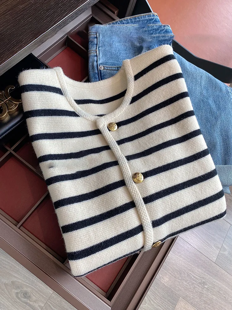Pull à col rond pour femmes